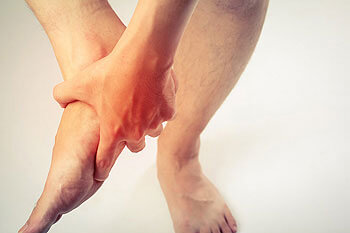 Foot pain treatment in the Tarrant County: Arlington, Fort Worth, Haltom City, Euless, Bedford, Dallas County: Dallas, Irving, Grand Prairie, Farmers Branch, Denton County: Flower Mound, Denton, Collin County: Plano, Garland areas